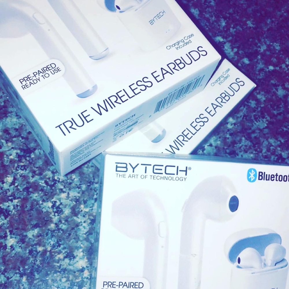 TRUE WIRELESS BLUETOOTH EARBUDS